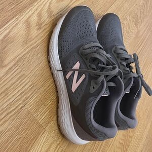 New Balance Gray/Pink Women 520 v6 Running Shoes W520LM6